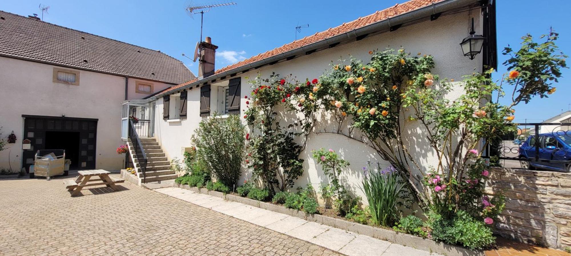 La Maison De L'Abeille De Percey Longeau-Percey 外观 照片